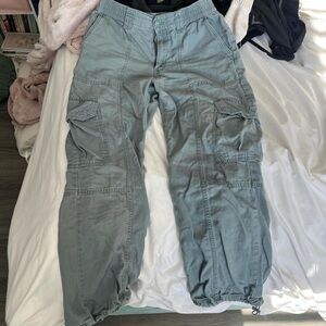 Aeropostale Women's Gray Cargo Pants